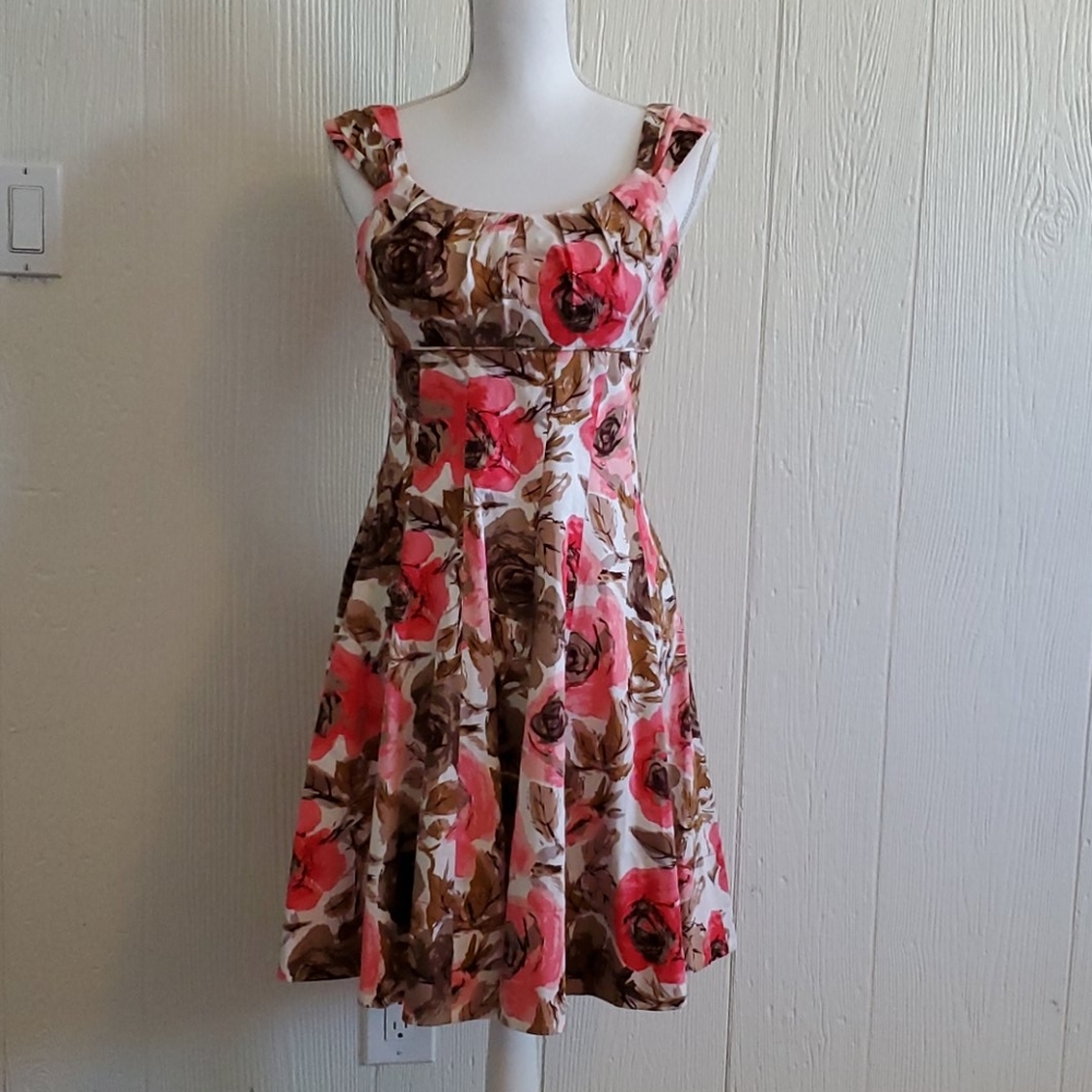 NWOT Maggy London dress